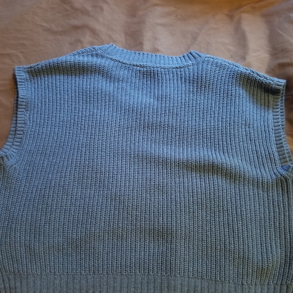 Blue Cropped Sweater - Picture 2 of 3